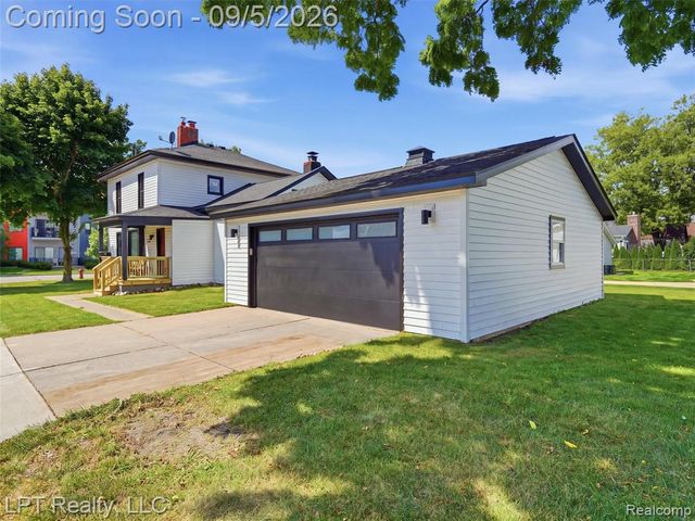 302 N 2nd Street, Brighton, MI 48116