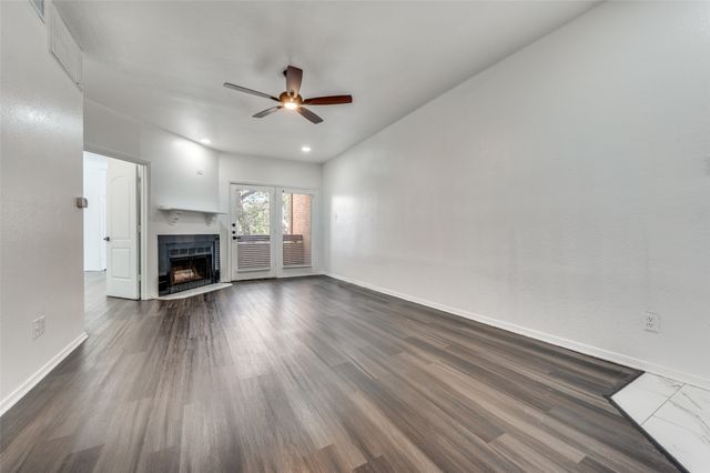 5550 Spring Valley Road E22, Dallas, TX 75254