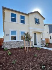 8064 Monkey Flower Way, Sacramento, CA 95832