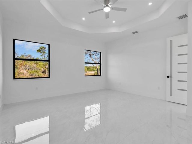 910 Golden Gate BLVD E, Naples, FL 34120