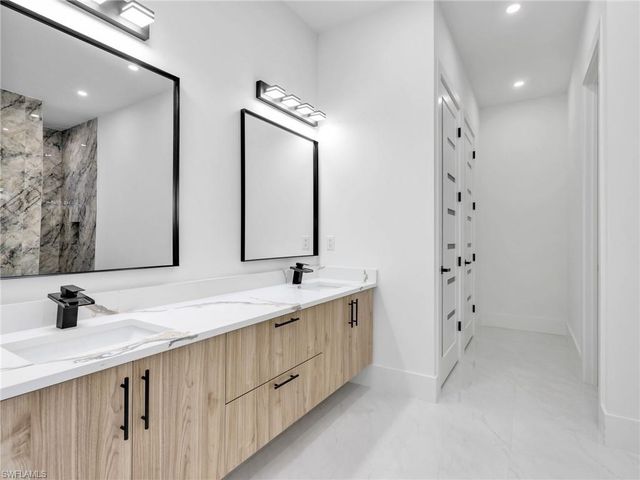 910 Golden Gate BLVD E, Naples, FL 34120