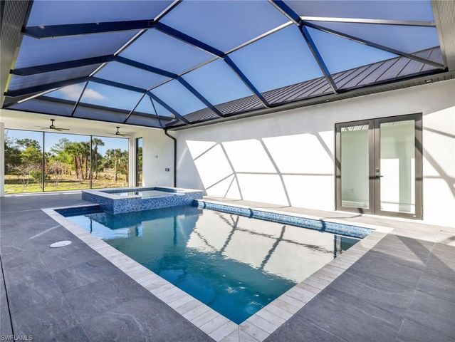 910 Golden Gate BLVD E, Naples, FL 34120