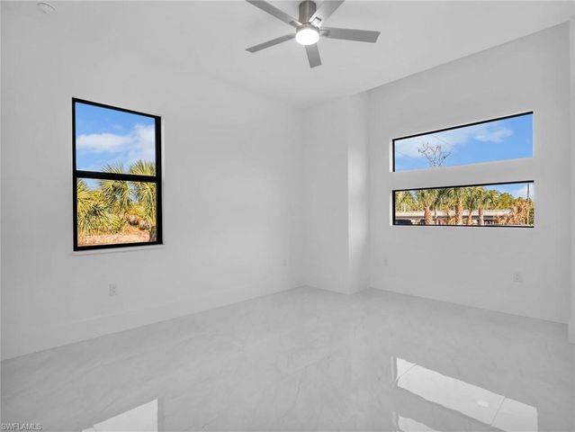 910 Golden Gate BLVD E, Naples, FL 34120