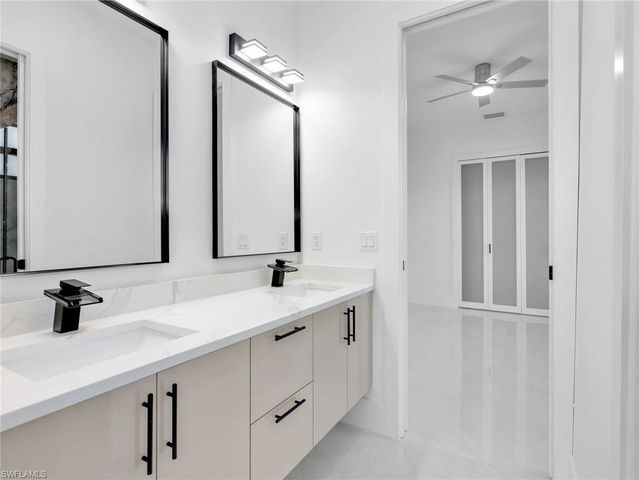 910 Golden Gate BLVD E, Naples, FL 34120