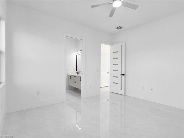 910 Golden Gate BLVD E, Naples, FL 34120