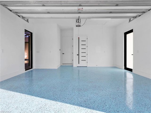 910 Golden Gate BLVD E, Naples, FL 34120