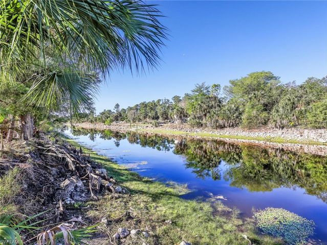 910 Golden Gate BLVD E, Naples, FL 34120