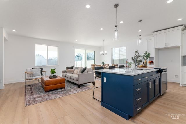 1945 W Arya St, Kuna, ID 83634