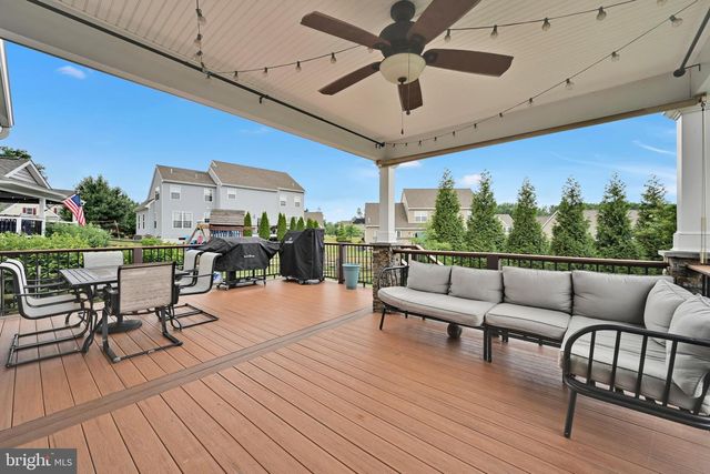 7 DENISE DR, Avondale, PA 19311