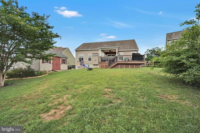 7 DENISE DR, Avondale, PA 19311