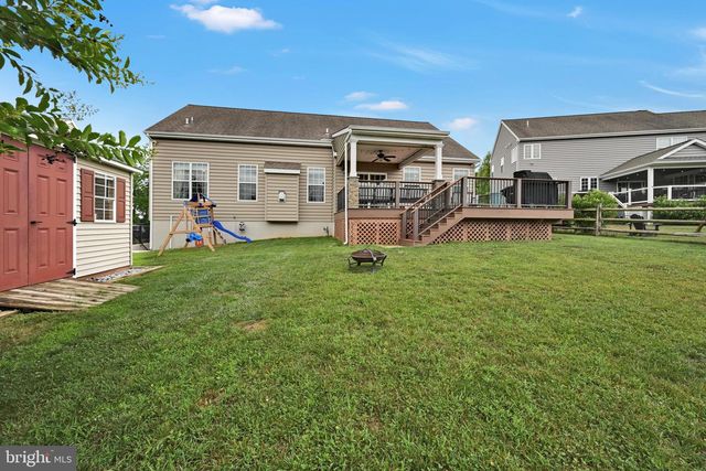 7 DENISE DR, Avondale, PA 19311