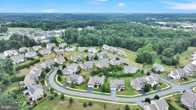 7 DENISE DR, Avondale, PA 19311