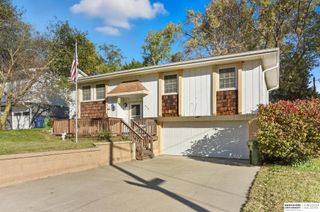 410 Robinson Avenue, Bellevue, NE 68005