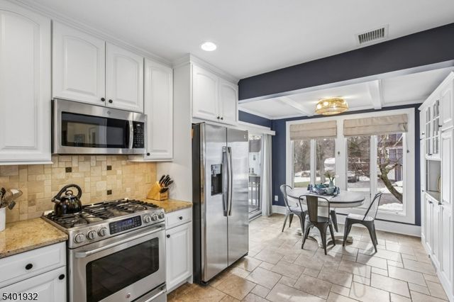 448 Ridgewood Rd, Maplewood Twp., NJ 07040