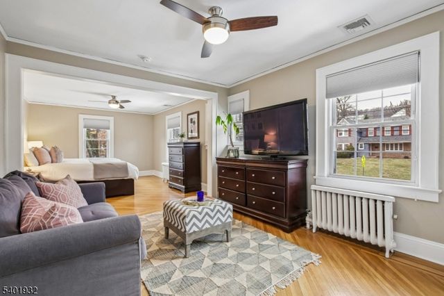 448 Ridgewood Rd, Maplewood Twp., NJ 07040