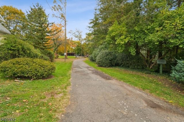 448 Ridgewood Rd, Maplewood Twp., NJ 07040