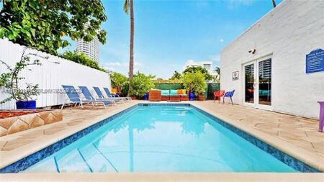1400 West Avenue, Miami Beach, FL 33139