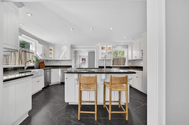 119 South Avena Ave, Lodi, CA 95240