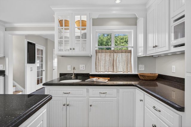 119 South Avena Ave, Lodi, CA 95240