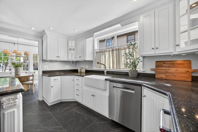 119 South Avena Ave, Lodi, CA 95240