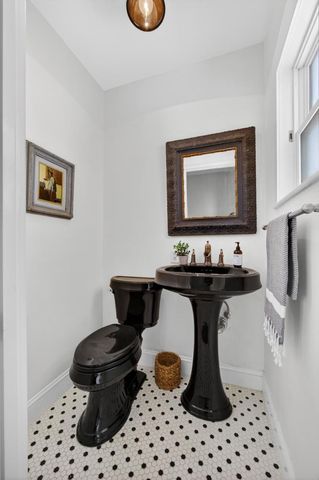 119 South Avena Ave, Lodi, CA 95240