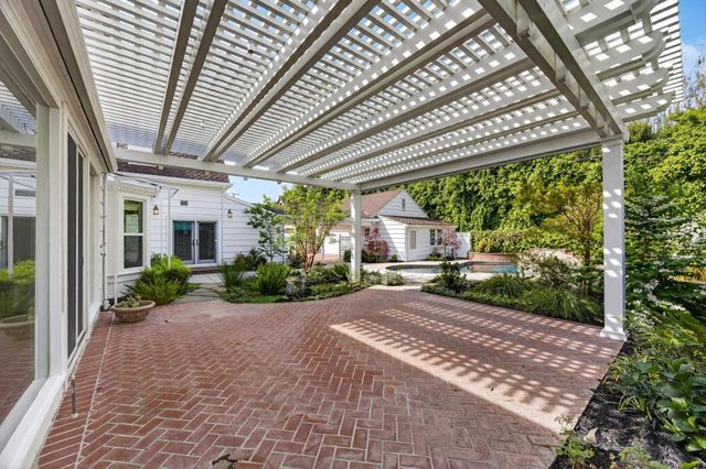 119 South Avena Ave, Lodi, CA 95240