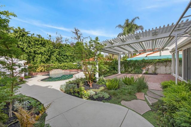 119 South Avena Ave, Lodi, CA 95240