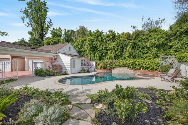 119 South Avena Ave, Lodi, CA 95240