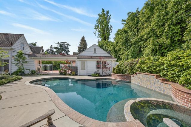 119 South Avena Ave, Lodi, CA 95240