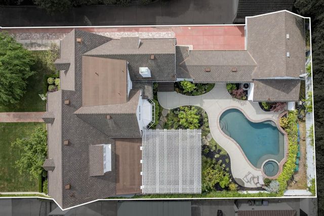 119 South Avena Ave, Lodi, CA 95240