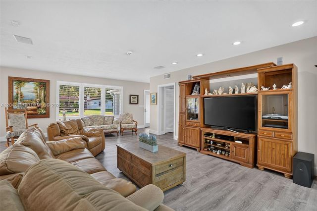 7240 SW 131st Street, Pinecrest, FL 33156