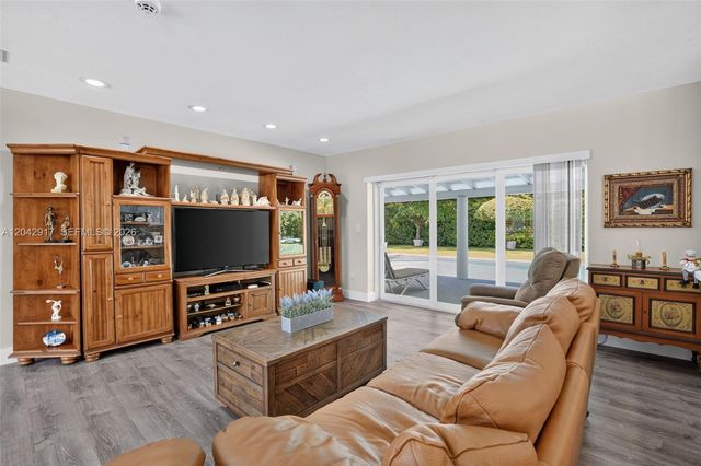 7240 SW 131st Street, Pinecrest, FL 33156