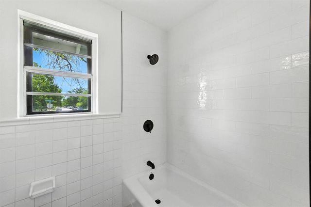 8520 Bradford DR, Austin, TX 78758