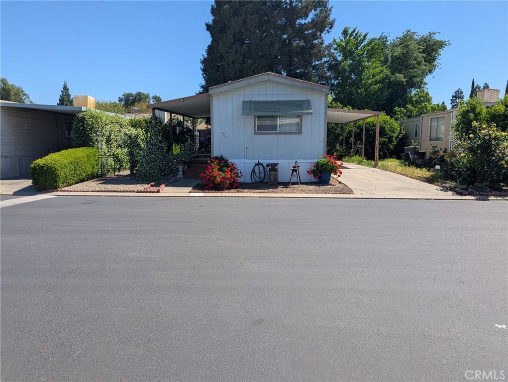 Image 1 of property listing at 2500 N Hwy 59 #206, Merced, CA 95348