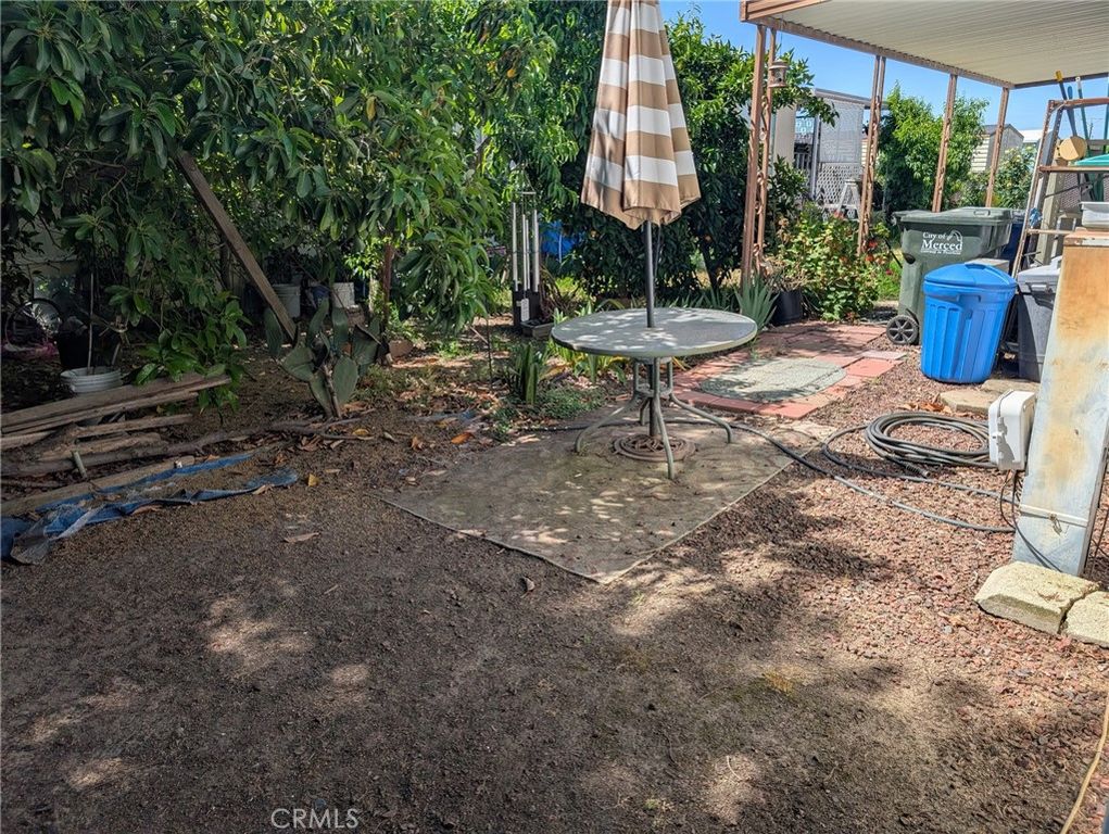 Image 11 of property listing at 2500 N Hwy 59 #206, Merced, CA 95348