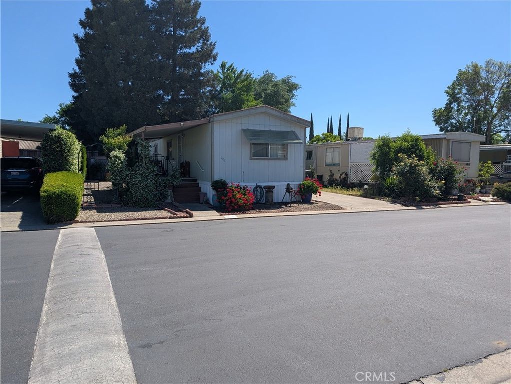Image 2 of property listing at 2500 N Hwy 59 #206, Merced, CA 95348