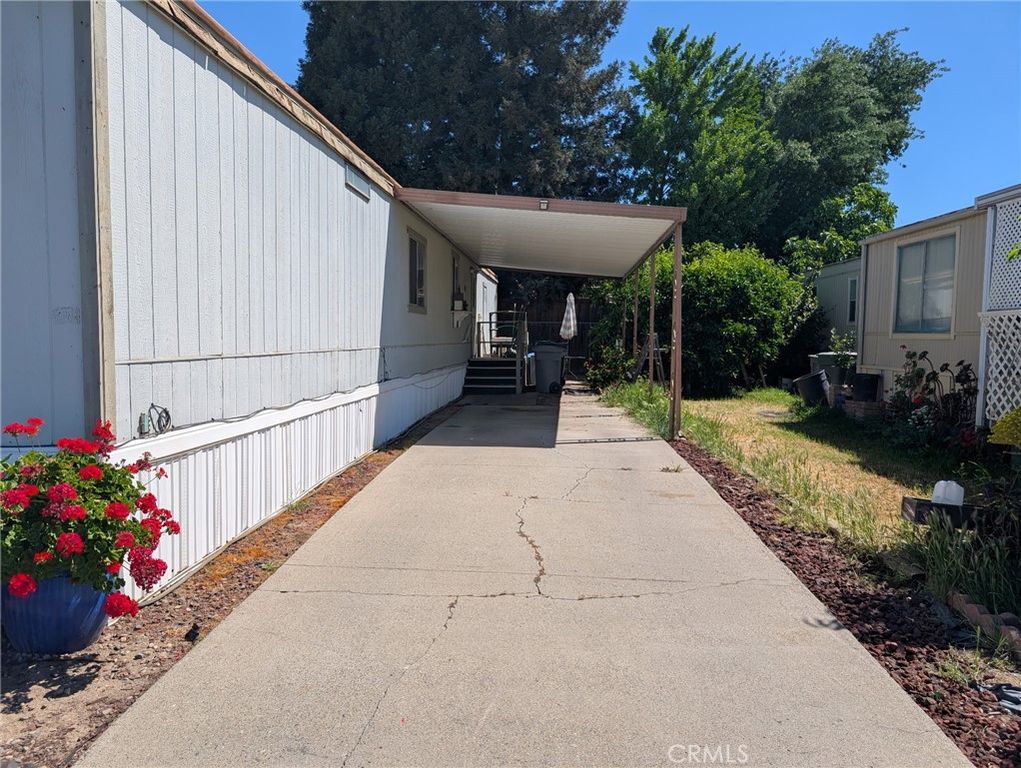 Image 3 of property listing at 2500 N Hwy 59 #206, Merced, CA 95348