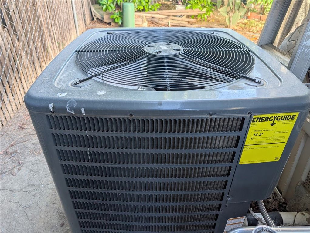 Image 7 of property listing at 2500 N Hwy 59 #206, Merced, CA 95348