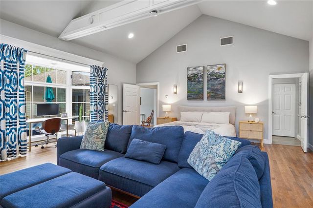 1722 Coventry Lane, Nichols Hills, OK 73120