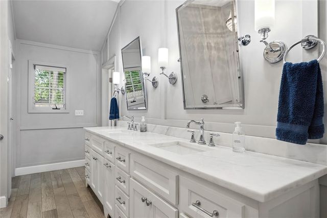 1722 Coventry Lane, Nichols Hills, OK 73120