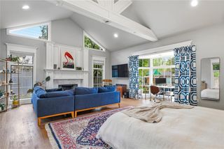 1722 Coventry Lane, Nichols Hills, OK 73120