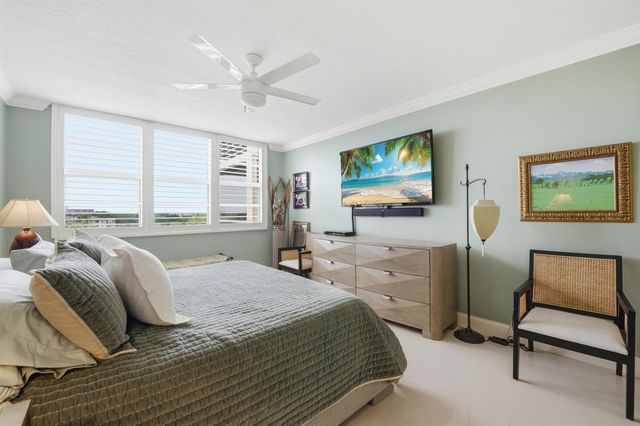 3510 Oaks Way 703, Pompano Beach, FL 33069