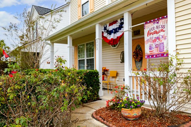 225 Evesham Drive, Summerville, SC 29485
