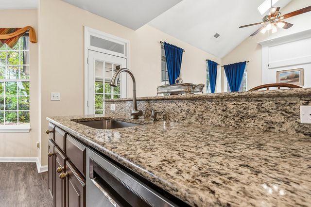 225 Evesham Drive, Summerville, SC 29485