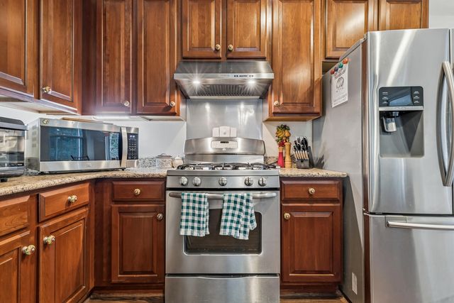 225 Evesham Drive, Summerville, SC 29485