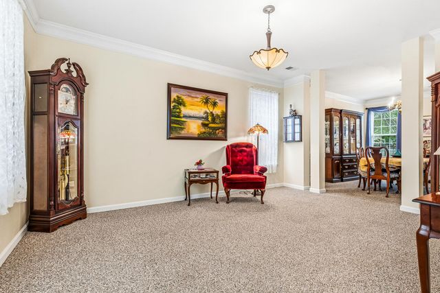 225 Evesham Drive, Summerville, SC 29485