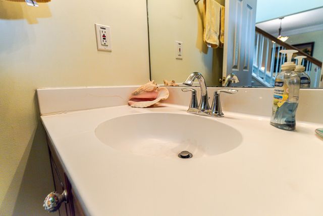 225 Evesham Drive, Summerville, SC 29485