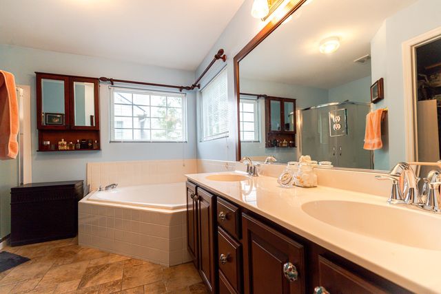 225 Evesham Drive, Summerville, SC 29485