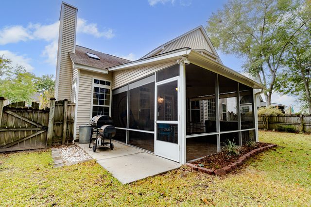 225 Evesham Drive, Summerville, SC 29485