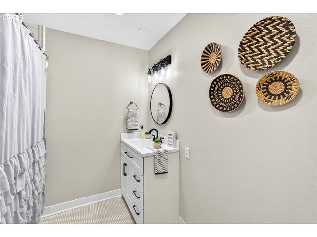 29009 Sw BURKHALTER Rd, Hillsboro, OR 97123